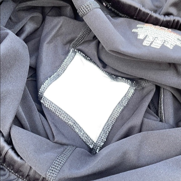 Under Armor Black Golf Tennis Skort with Slits Attached Shorts Small S Elastic - Picture 15 of 16